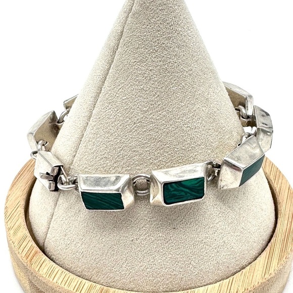 Vintage Sterling and Malachite Bracelet -Silver  &Green Stamped Mexico 3.5 grams - Picture 5 of 6